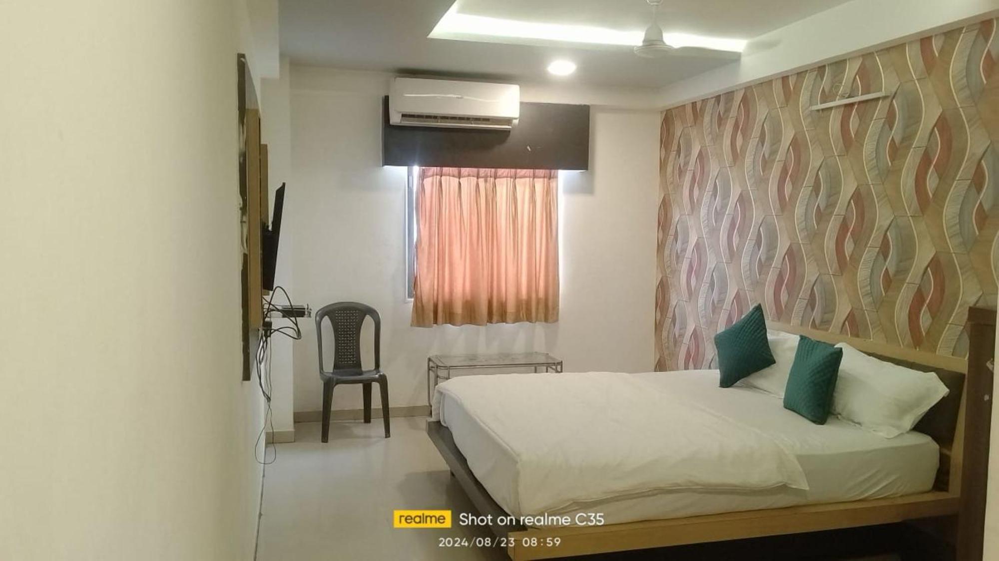 Hotel Paradise -Ahmedabad Extérieur photo