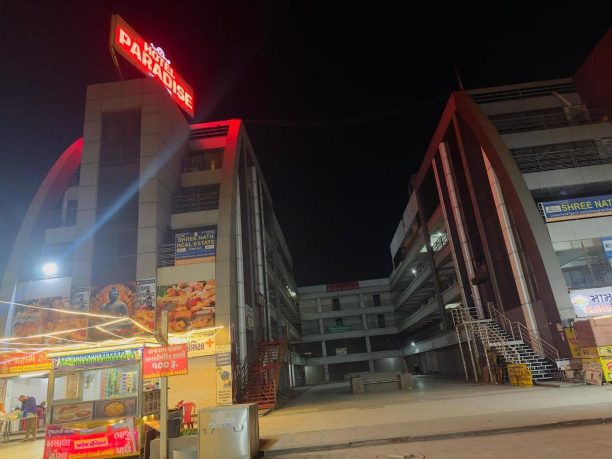Hotel Paradise -Ahmedabad Extérieur photo